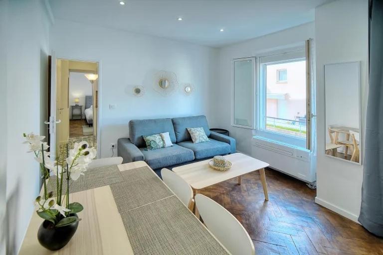 Loena Cannes Centre - Appartement Renove 2 Pieces - 4 Personnes - Proche Croisette Palais Festival Plage - Internet Gratuit - Climatisation - Non Fumeur Buitenkant foto