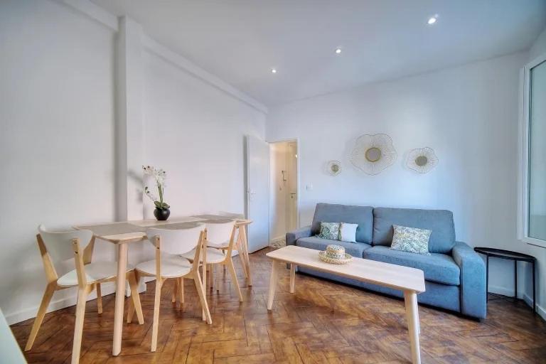 Loena Cannes Centre - Appartement Renove 2 Pieces - 4 Personnes - Proche Croisette Palais Festival Plage - Internet Gratuit - Climatisation - Non Fumeur Buitenkant foto